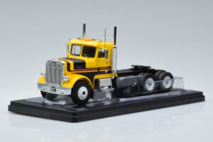Freightliner FLC120 64T Amarillo IXO 1:43 TR116