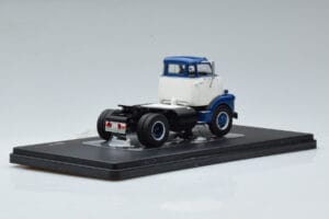 GMC 950 COE Azul Blanco IXO 1:43 TR150 Metal - imagen 2 de 6
