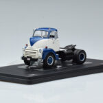 GMC 950 COE Azul Blanco IXO 1:43