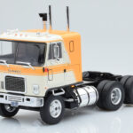 GMC Astro 95 Beige Blanco IXO 1:43