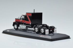 GMC General Rojo Negro IXO 1:43 TR102 Metal - imagen 5 de 6