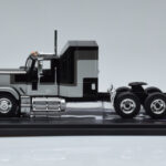 GMC General Plata Negro IXO 1:43 TR117 - image 3 of 6