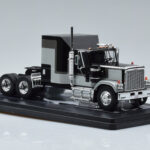 GMC General Plata Negro IXO 1:43 TR117 - image 4 of 6