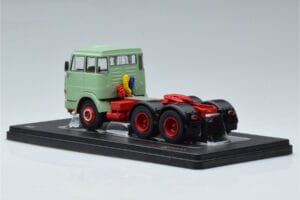 Henschel HS 19 TS Verde IXO 1:43 TR151 Metal - imagen 5 de 6