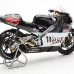 Honda NSR500 West Honda Pons #65 L. Capirossi 500cc World Championship 2001 Minichamps 1:12 122016165 - image 3 of 4