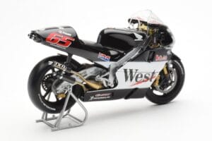 Honda NSR500 West Honda Pons #65 L. Capirossi 500cc World Championship 2001 Minichamps 1:12 122016165 Metal - imagen 3 de 4
