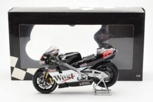 Honda NSR500 West Honda Pons #65 L. Capirossi 500cc World Championship 2001 Minichamps 1:12 122016165 Metal - imagen 4 de 4
