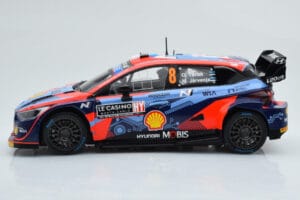 Hyundai i20 N Rally1 #8 O. Tanak / M. Jarveoja Rally Monte Carlo 2022 IXO 1:18 18RMC113 Metal - imagen 3 de 6