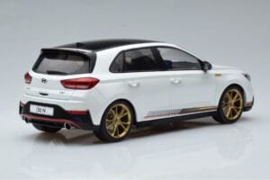 Hyundai i30 N PD Atlas Blanco MCG 1:18 MCG18376 Metal - imagen 2 de 6