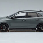 Hyundai i30 N PD Gris Sombra MCG 1:18 - image 3 of 6