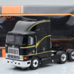 International Eagle Cabover Negro IXO 1:43 - image 5 of 5