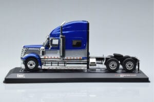 International Lonestar Azul IXO 1:43 TR118 Metal - imagen 3 de 6