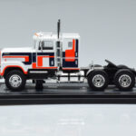 International Transtar 4300 Blanco IXO 1:43 - image 3 of 6