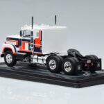 International Transtar 4300 Blanco IXO 1:43 - image 5 of 6