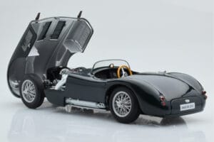 Jaguar C-Type Verde AUTOart 1:18 73500 Metal - imagen 3 de 8