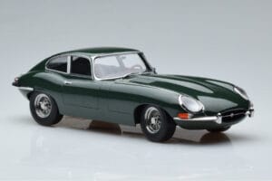 Jaguar E-Type Series 1 British Racing Verde KK-Scale 1:18 KKDC180431 Metal - imagen 4 de 6