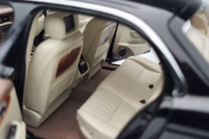 Jaguar XJ6 X350 Ebony Negro Almost Real 1:18 810501 Metal - imagen 8 de 11
