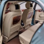 Jaguar XJ6 X350 Seafrost Azul Claro Almost Real 1:18 - image 10 of 11