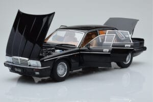 Jaguar XJ6 XJ40 Ebony Negro Almost Real 1:18 810543 Metal - imagen 2 de 11