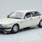 Jaguar XJ6 XJ40 Glacier Blanco Almost Real 1:18
