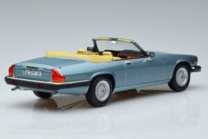 Jaguar XJS V12 Descapotable Azul Claro Metalizado Norev 1:18 182635 Metal - imagen 2 de 6