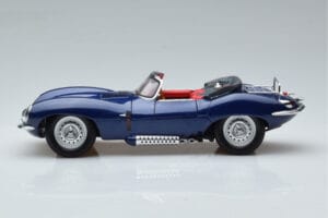 Jaguar XKSS Azul AUTOart 1:18 73510 Metal - imagen 5 de 9