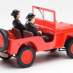 Jeep Willys Tintin 2 Figuras UT Models 1:18 - image 2 of 6