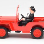 Jeep Willys Tintin 2 Figuras UT Models 1:18 - image 3 of 6