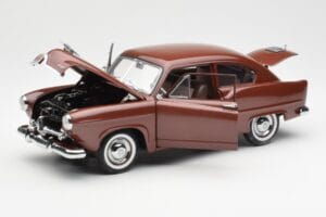 Kaiser Henry J Caribbean Coral Metallic Sun Star 1:18 5101 Metal - imagen 2 de 8