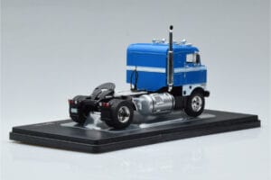 Kenworth Bullnose Azul IXO 1:43 TR154 Metal - imagen 2 de 6