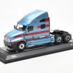 Kenworth T2000 Azul Claro Rojo IXO 1:43 TR180 - image 2 of 4