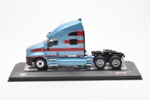 Kenworth T2000 Azul Claro Rojo IXO 1:43 TR180