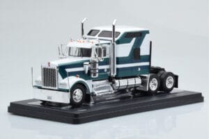 Kenworth W900 Verde Blanco IXO 1:43 TR164
