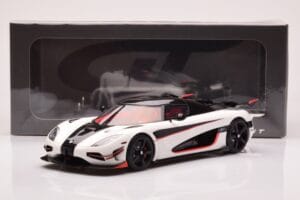 Koenigsegg Agera RS Arctic Blanco GT Spirit 1:18 GT877 Resina - imagen 6 de 6