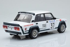 Lada 2105 VFTS #37 H. Ohu Rally Acropolis 1983 IXO 1:18 18RMC145 Metal - imagen 2 de 6