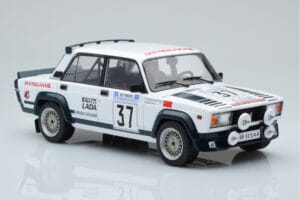Lada 2105 VFTS #37 H. Ohu Rally Acropolis 1983 IXO 1:18 18RMC145 Metal - imagen 4 de 6