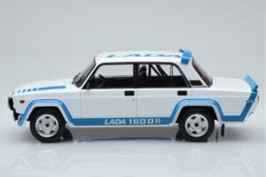 Lada 2105 VFTS Blanco IXO 1:18 18CMC144 Metal - imagen 3 de 6