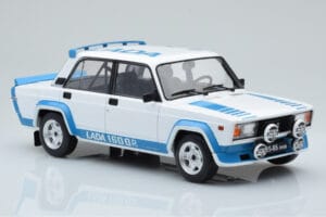 Lada 2105 VFTS Blanco IXO 1:18 18CMC144 Metal - imagen 4 de 6