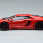 Lamborghini Aventador LP700-4 Andromeda Rojo AUTOart 1:18 - image 5 of 10
