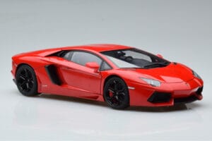 Lamborghini Aventador LP700-4 Andromeda Rojo AUTOart 1:18 74669 Metal - imagen 6 de 10