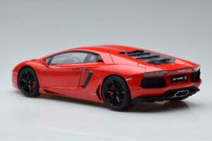 Lamborghini Aventador LP700-4 Andromeda Rojo AUTOart 1:18 74669 Metal - imagen 7 de 10