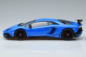 Lamborghini Aventador LP750-4 SV Azul AUTOart 1:18 74559 Compuesto - imagen 4 de 8