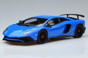 Lamborghini Aventador LP750-4 SV Azul AUTOart 1:18 74559 Compuesto