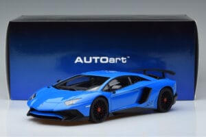 Lamborghini Aventador LP750-4 SV Azul AUTOart 1:18 74559 Compuesto - imagen 8 de 8