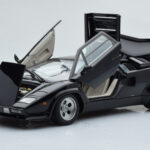 Lamborghini Countach LP5000S Negro AUTOart 1:18 - image 2 of 10