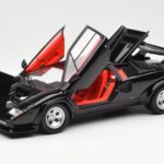 Lamborghini Countach LP 5000 Quattrovalvole Negro Kyosho 1:18 08320BK - image 2 of 8