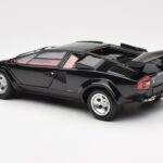 Lamborghini Countach LP 5000 Quattrovalvole Negro Kyosho 1:18 08320BK - image 7 of 8