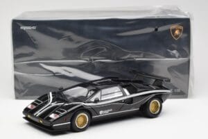 Lamborghini Countach LP 500R Negro Kyosho 1:18 08320C Metal - imagen 8 de 8