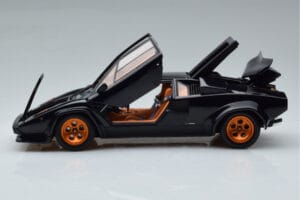 Lamborghini Countach LP500S Walter Wolf Azul Oscuro Kyosho 1:18 08320D Metal - imagen 4 de 11