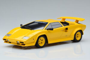 Lamborghini Countach Turbo Koenig Specials Amarillo GT Spirit 1:18 KJ010 Resina